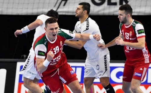 Franciaország nyerte a kézi-vb első nagy rangadóját