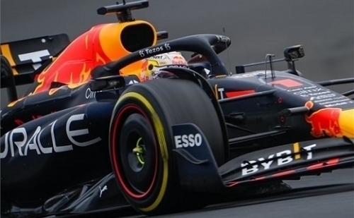 Verstappen rajt-cél győzelmet aratott Sao Paulóban