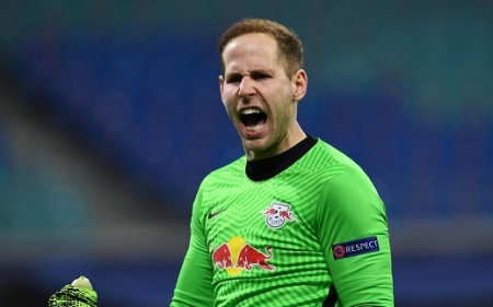 Gulácsi Péter lett az év legjobb kapusa a Bundesligában